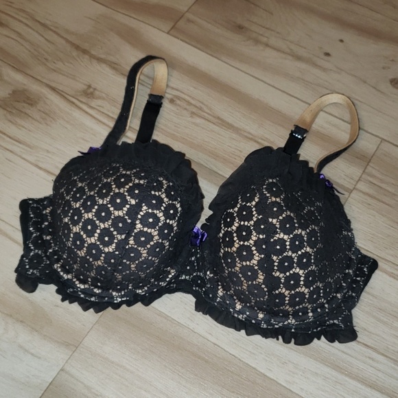 3/$20 Cacique Bra 36D Black Nude Purple Ruffle - Picture 1 of 4
